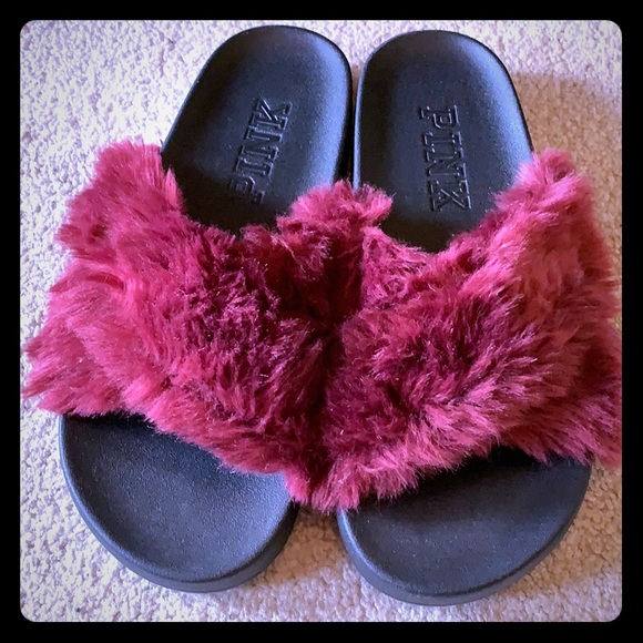 victoria secret pink fuzzy slippers